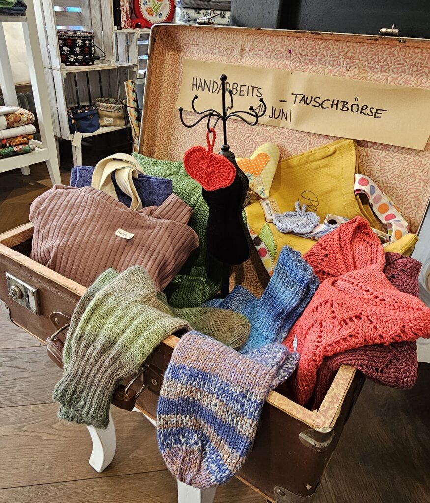 b1 Tausche deine Handarbeit beim Tag der Handarbeit bei Stoff&Chic in Klagenfurt