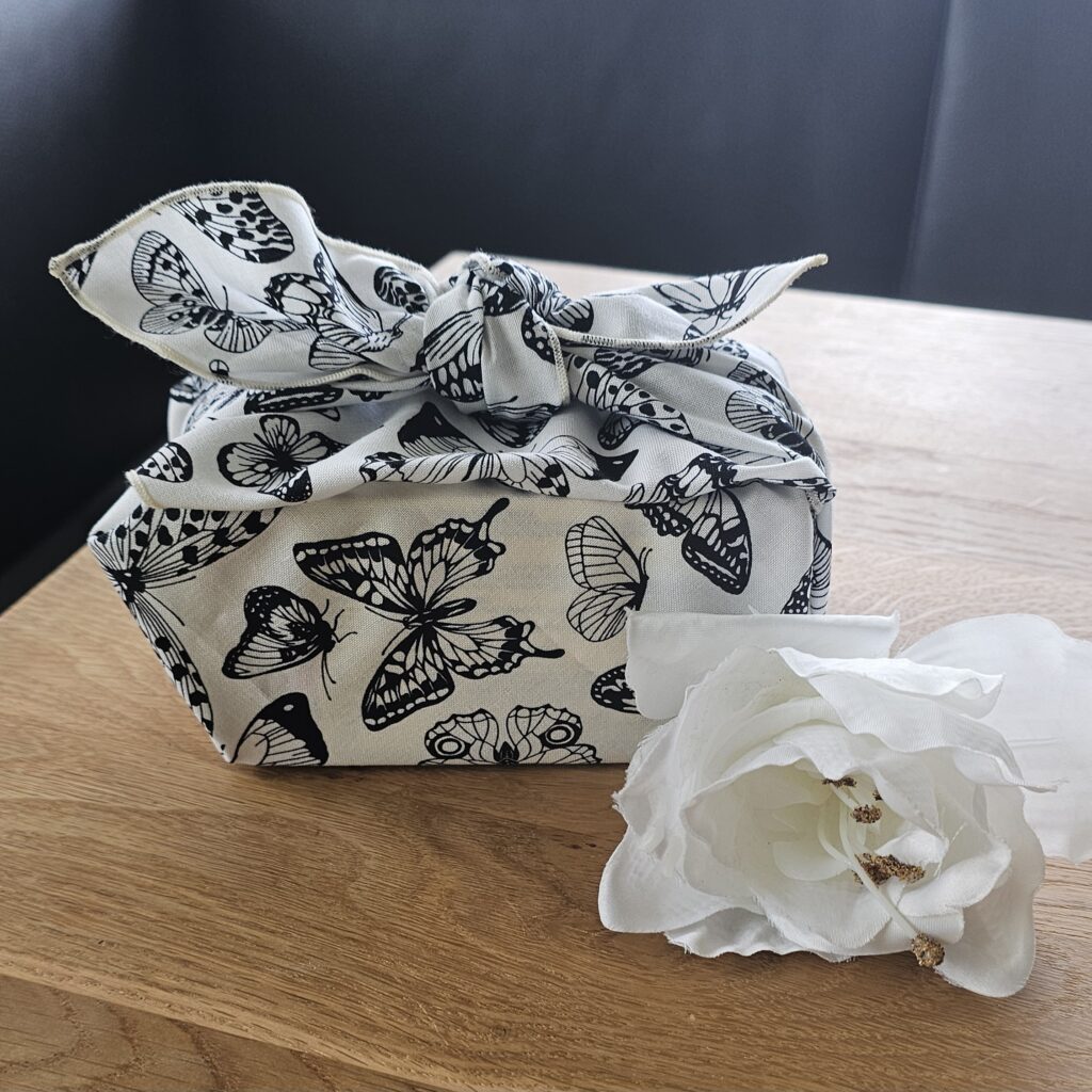 Noir&Blanc FuroChici-Kollektion von Stoff&Chic produziert in KLagenfurt