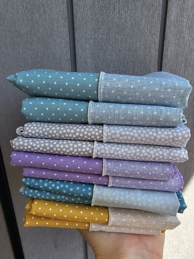 Furoshiki-Tücher - FuroChici by Stoff&Chic
Furoshiki Geschenkverpackung mit Stofftuch