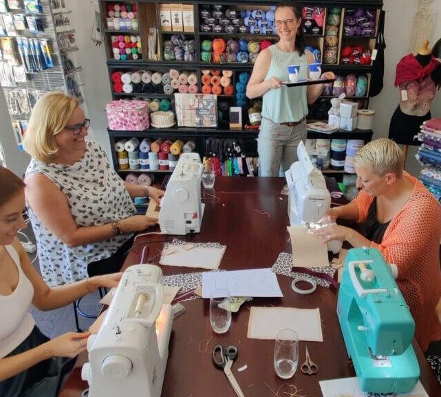 Gemeinsam Nähen lernen im private sewing bei Stoff&Chic in KLagenfurt